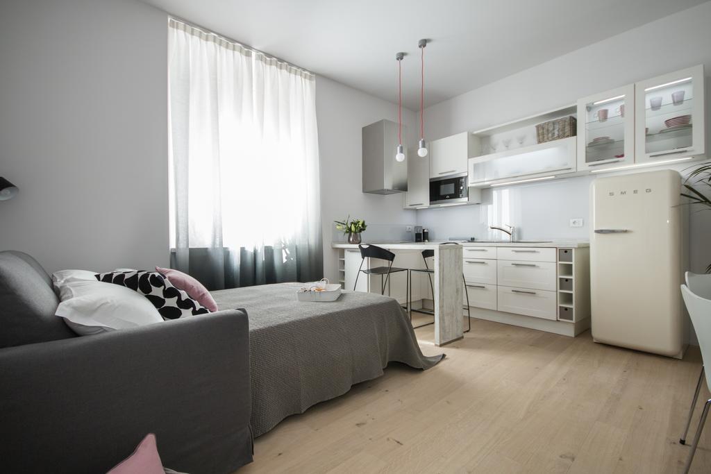 Cavour 51 Apartment Lecco Ngoại thất bức ảnh