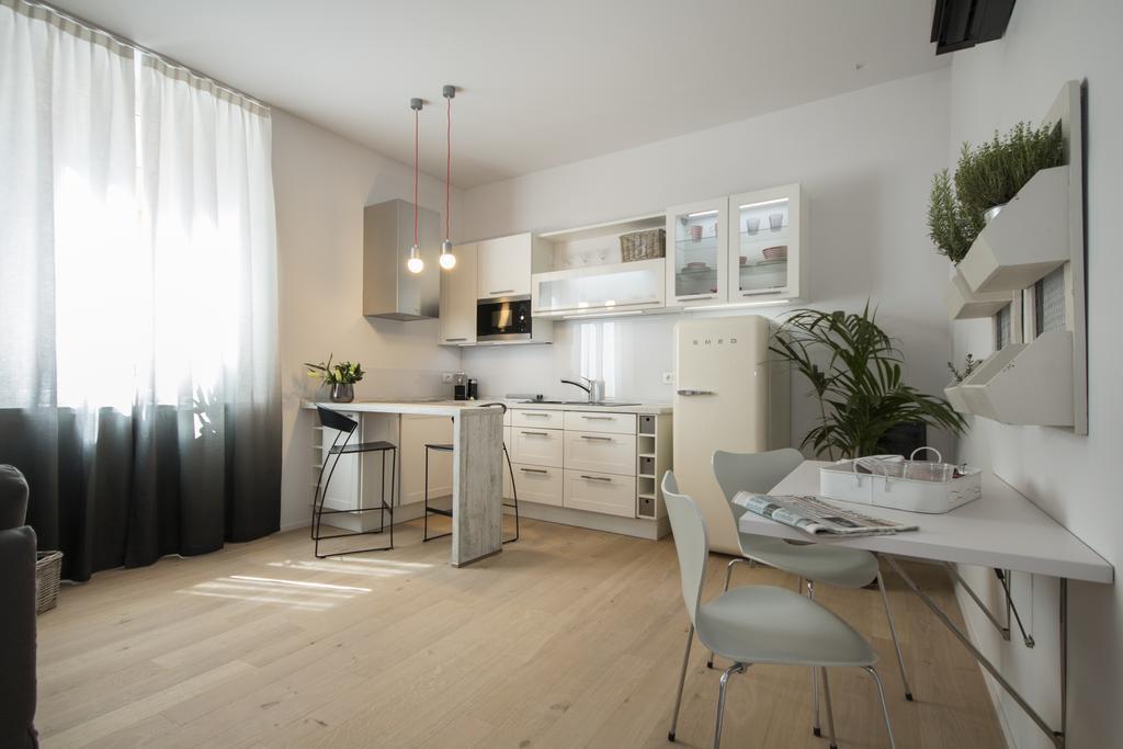 Cavour 51 Apartment Lecco Ngoại thất bức ảnh